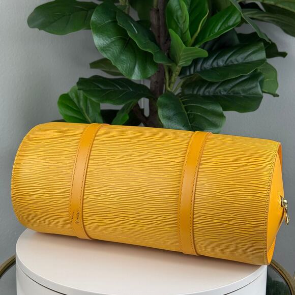 💎✨ Authentic LOUIS VUITTON Epi Tassil Soufflot Bag - Picture 4 of 8